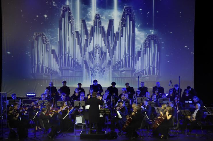 THE MUSIC OF HANS ZIMMER & OTHERS
