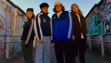 Tiroler Dialekt-Rock: KOA TOUR 2026 – „Von Flammen ins Licht“